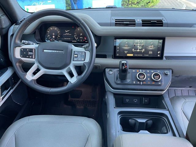 Land Rover Defender - зображення 1