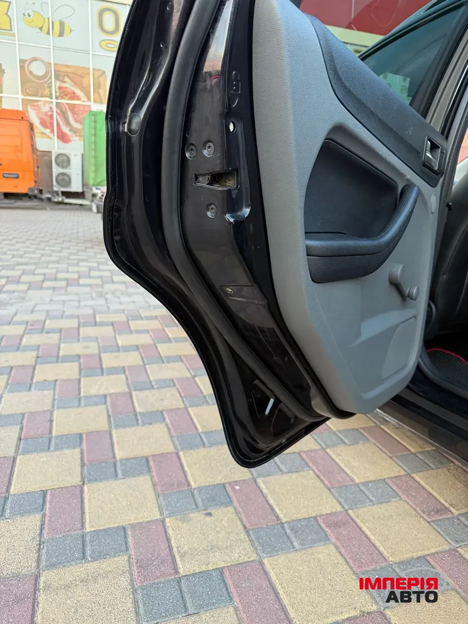 Ford Focus - фото 8