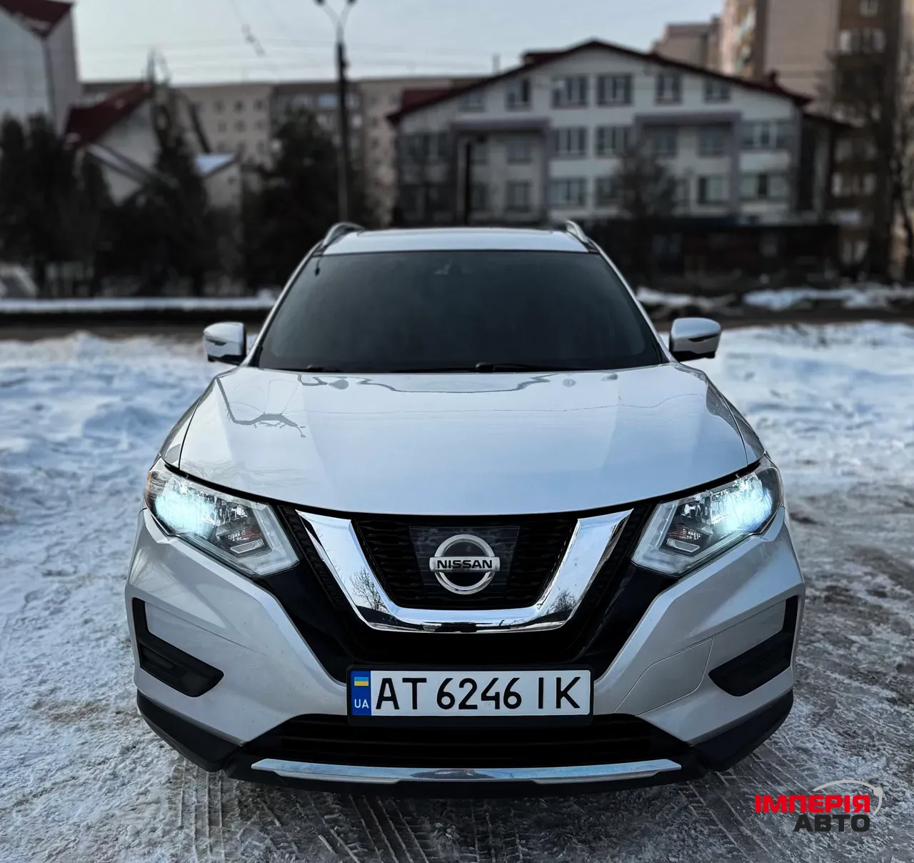 Nissan Rogue - фото 1
