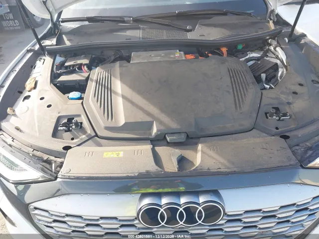 Audi Q8 e-tron - фото 4