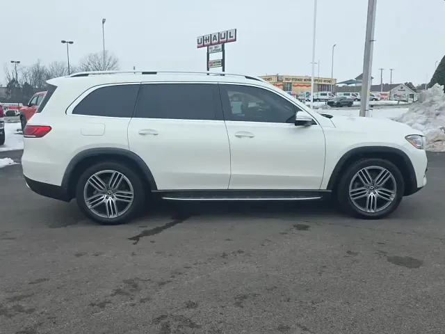 Mercedes-Benz GLS - фото 2