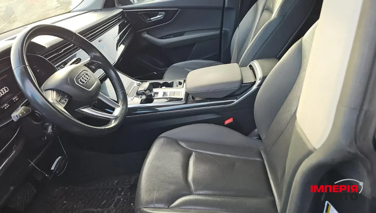 Audi Q8 - фото 6