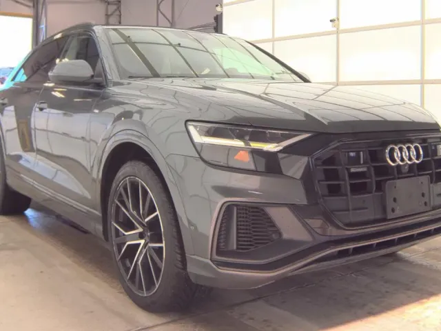 Audi Q8 - фото 1