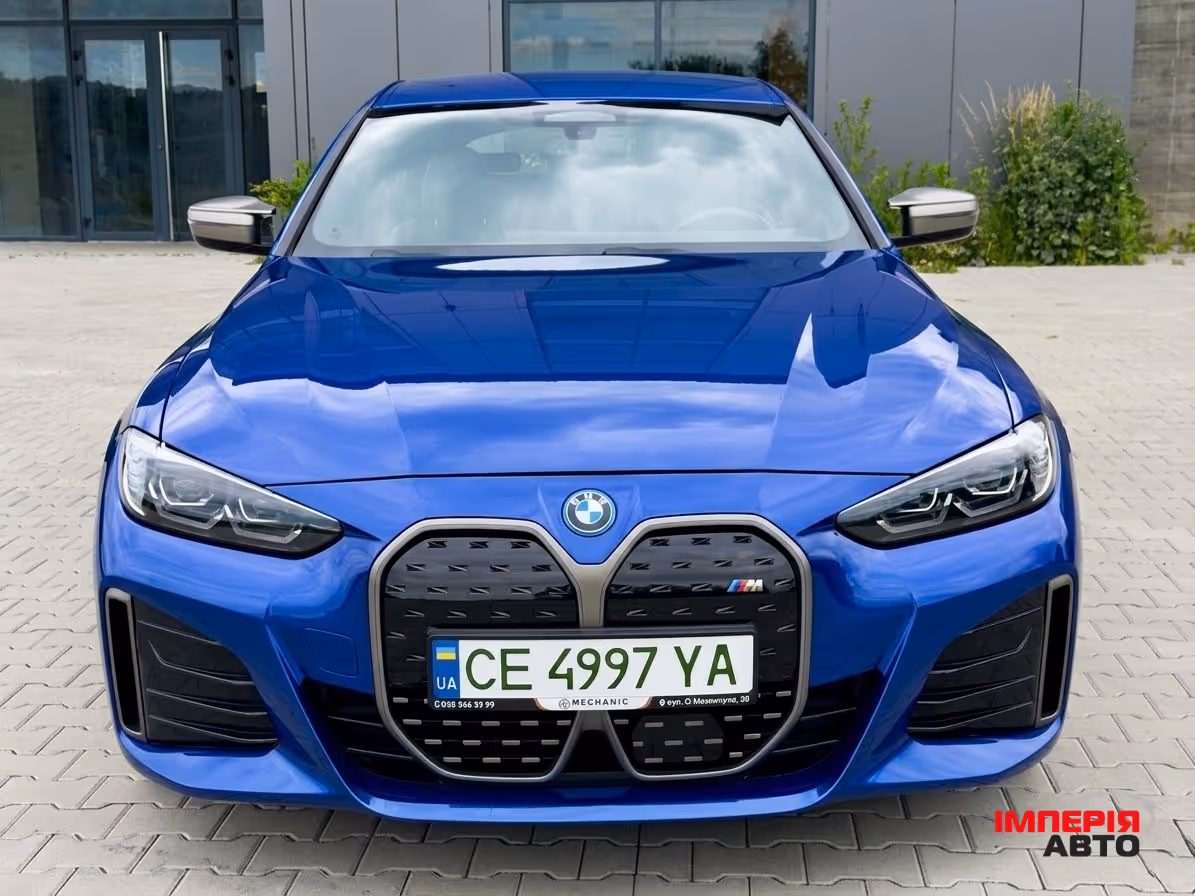 BMW i4 - фото 7