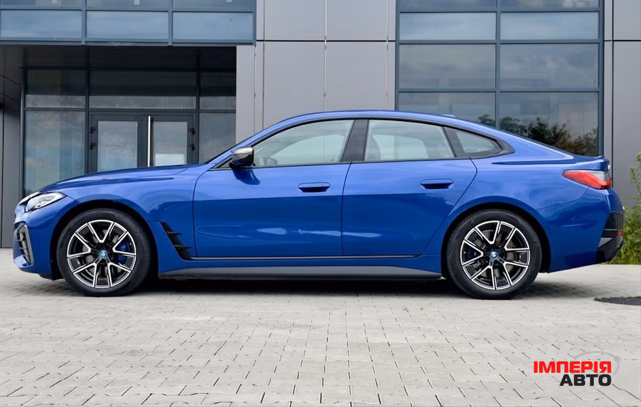 BMW i4 - фото 5