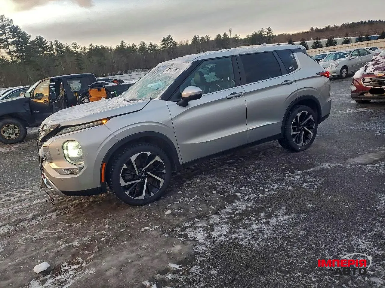 Mitsubishi Outlander - фото 8