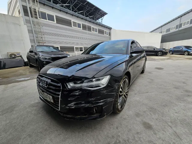 Audi A6 - фото 2