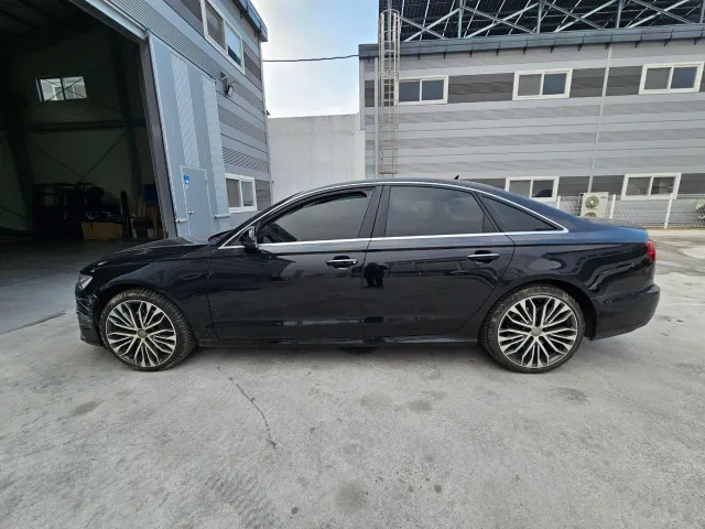 Audi A6 - фото 3