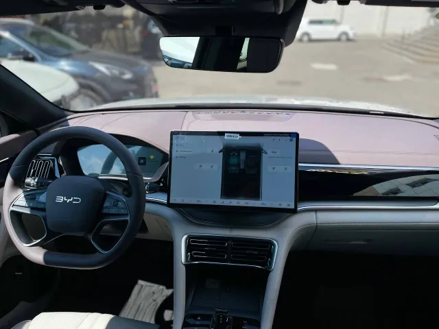 BYD Song Plus - фото 4