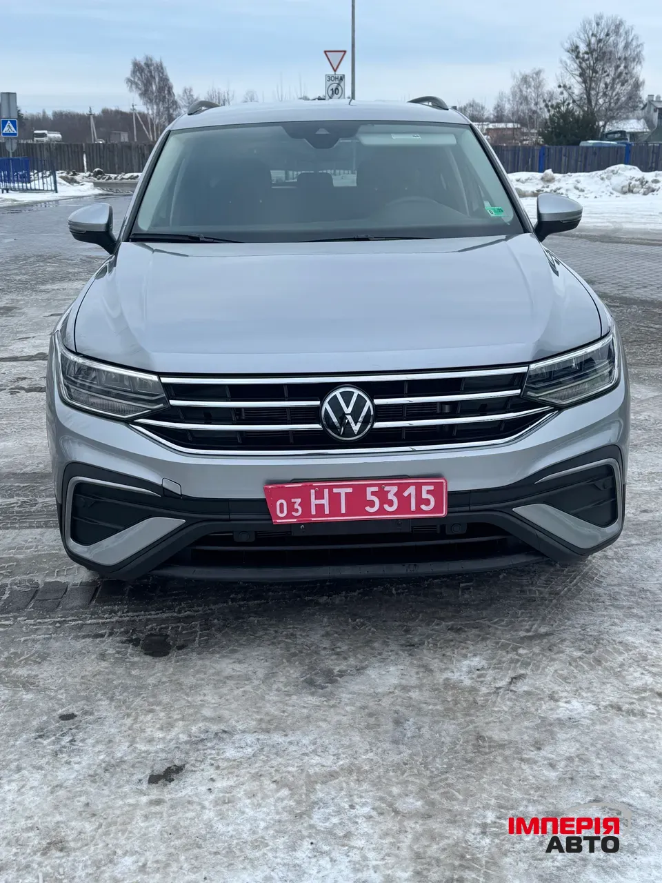 Volkswagen Tiguan - фото 2