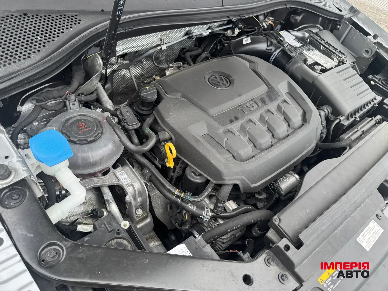 Volkswagen Tiguan - фото 14