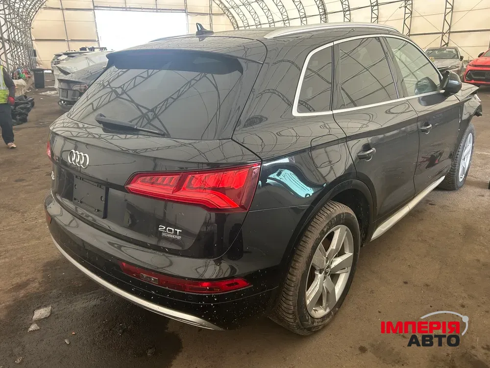 Audi Q5 - фото 6