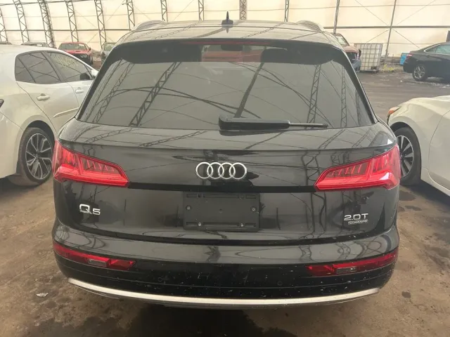 Audi Q5 - фото 5