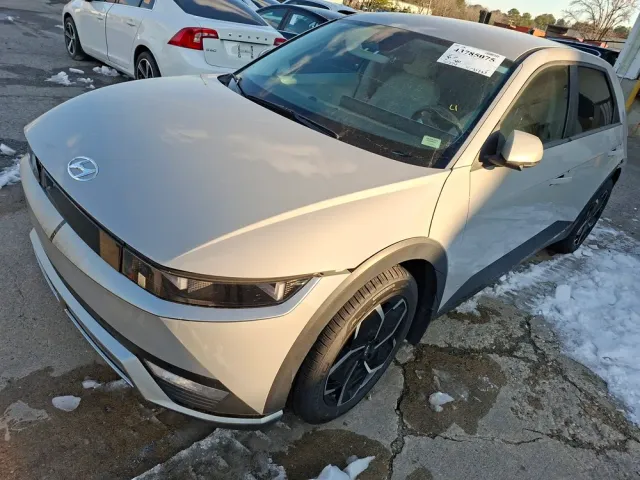 Hyundai IONIQ 5 - фото 3