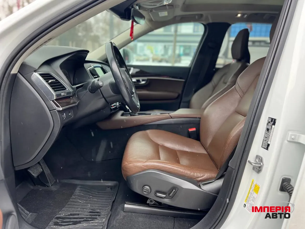 Volvo XC90 - фото 4