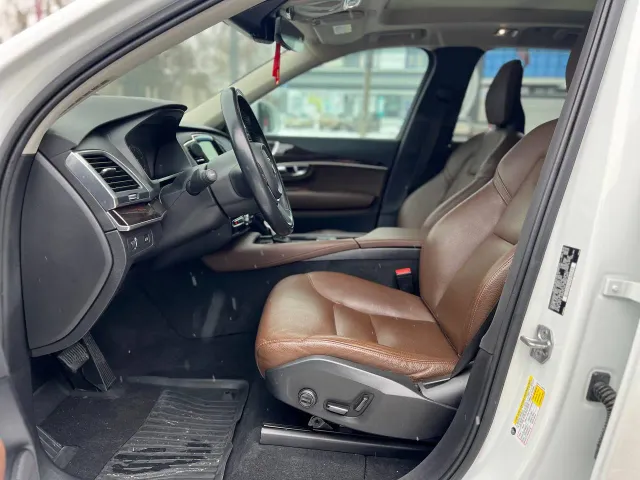 Volvo XC90 - фото 4