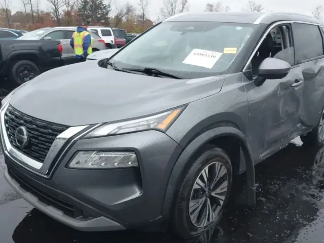 Nissan Rogue - фото 3