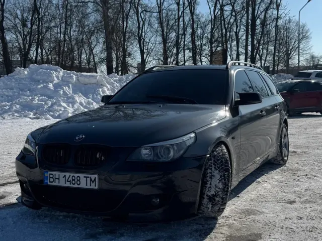 BMW 5 серії - фото 1