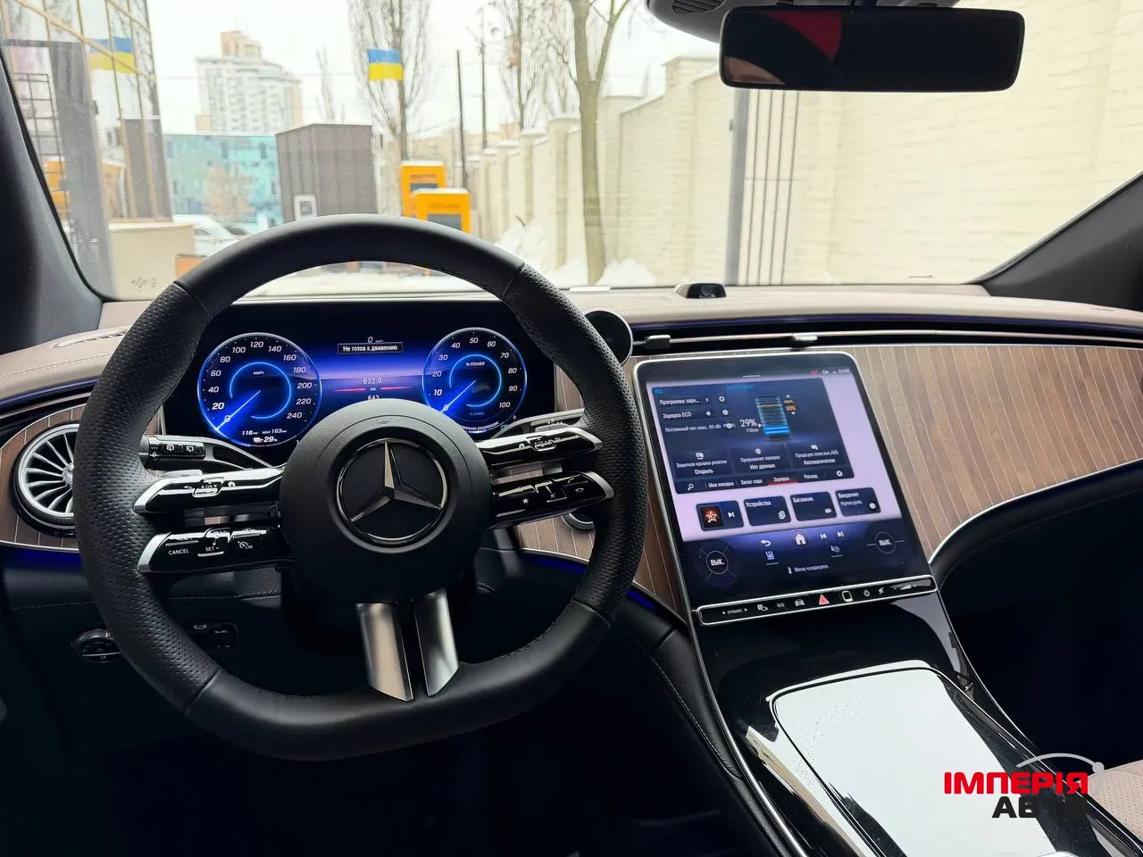 Mercedes-Benz EQE SUV - фото 13