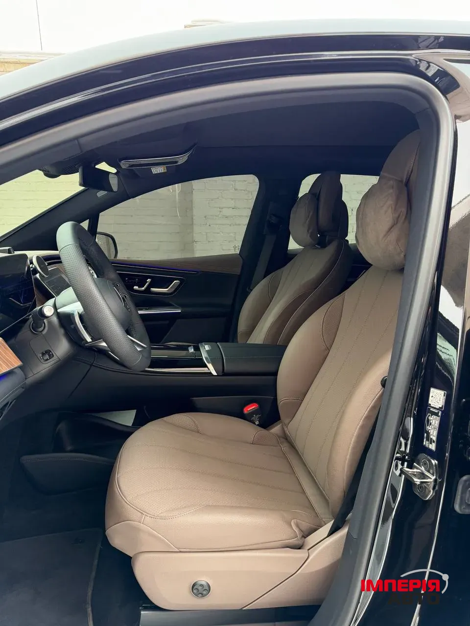 Mercedes-Benz EQE SUV - фото 30