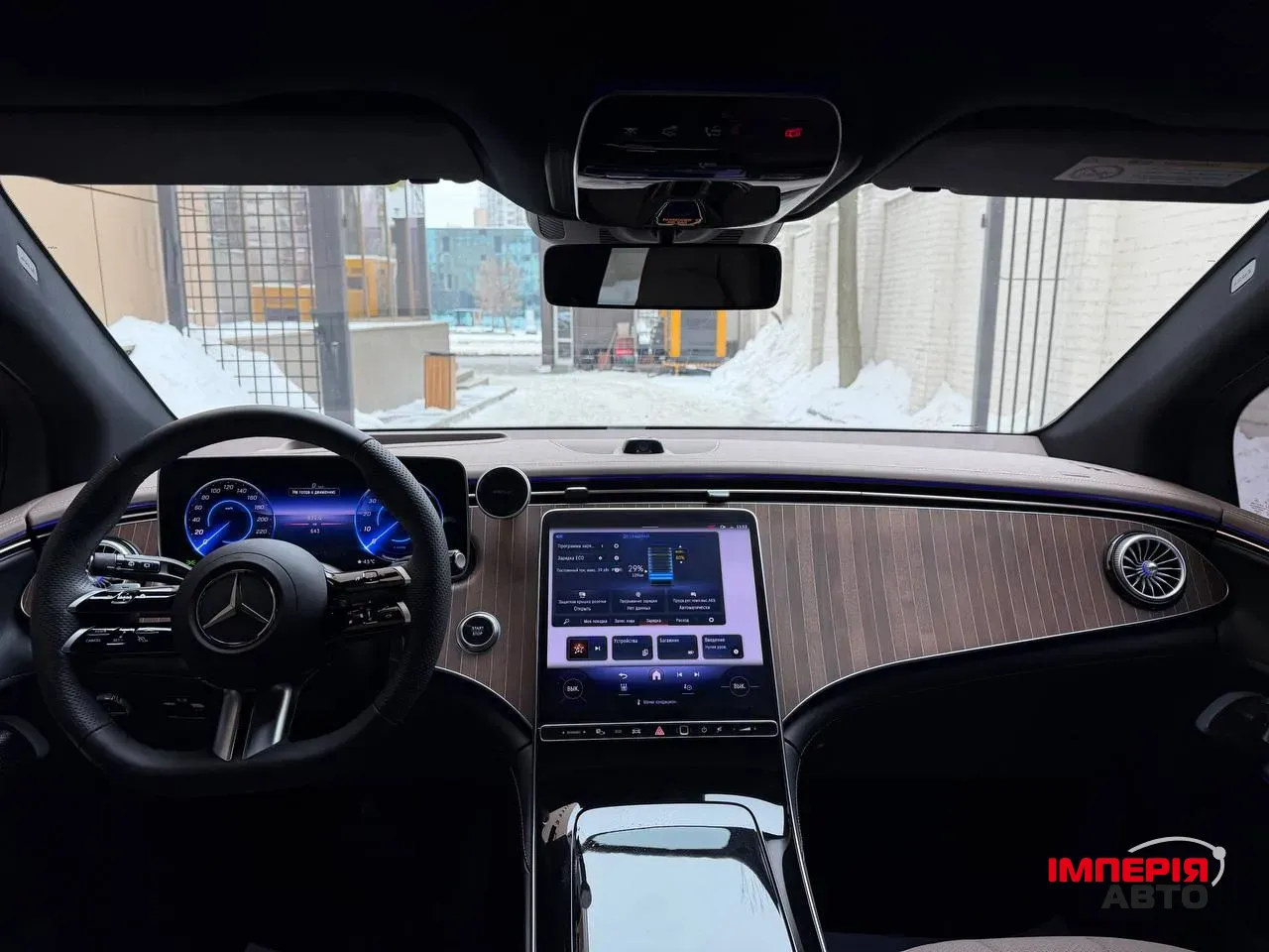 Mercedes-Benz EQE SUV - фото 29