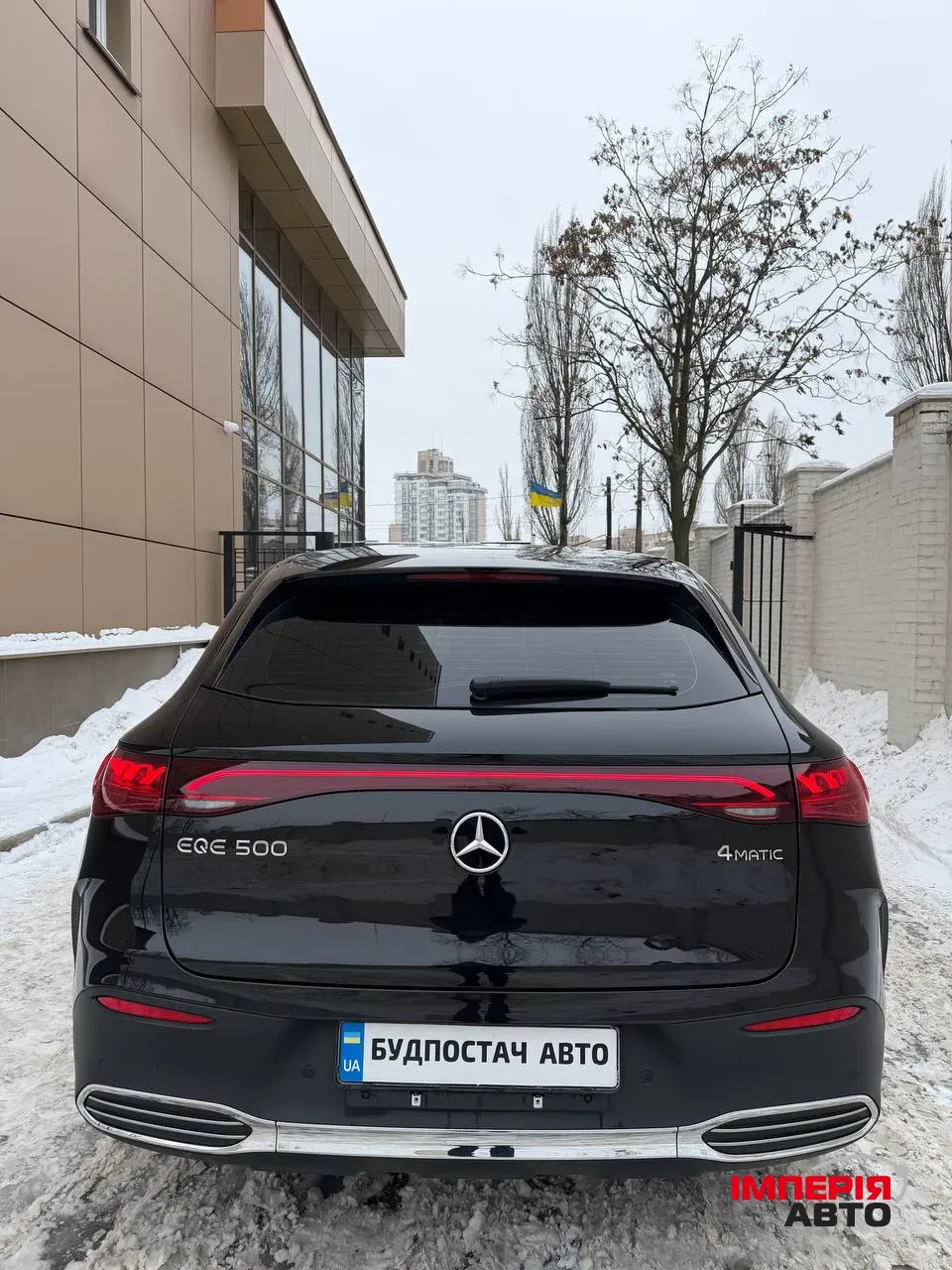 Mercedes-Benz EQE SUV - фото 15
