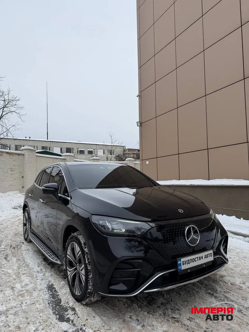 Mercedes-Benz EQE SUV - фото 7