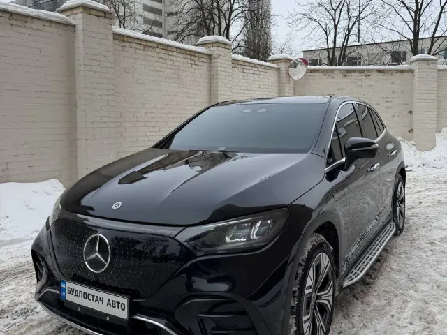Mercedes-Benz EQE SUV - фото 1