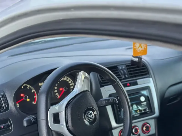 Volkswagen Polo - фото 5