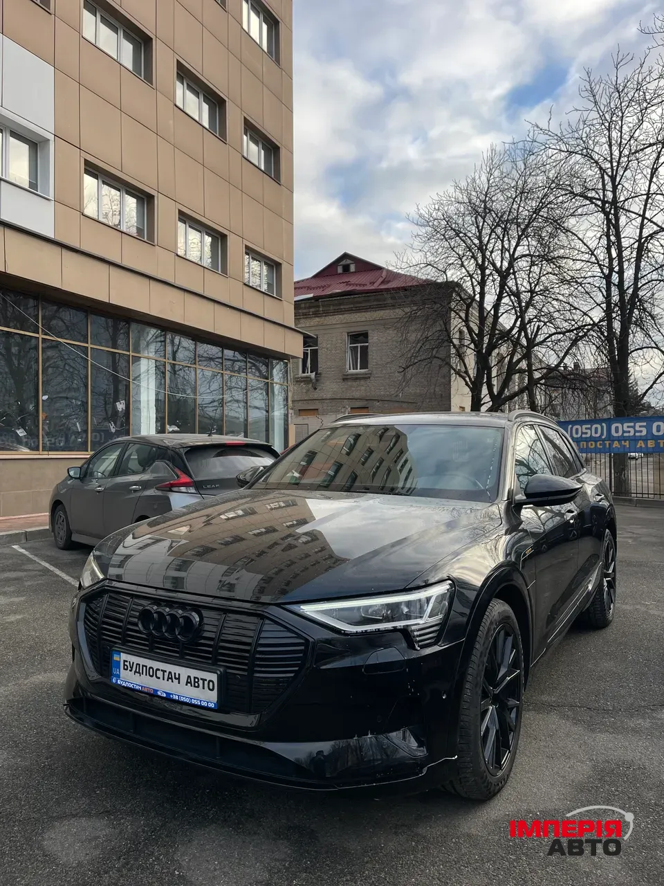 Audi e-tron - фото 1