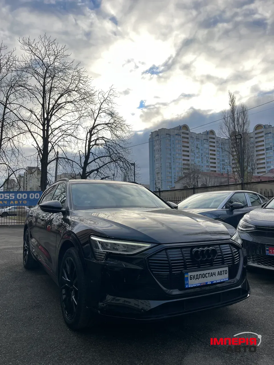 Audi e-tron - фото 10