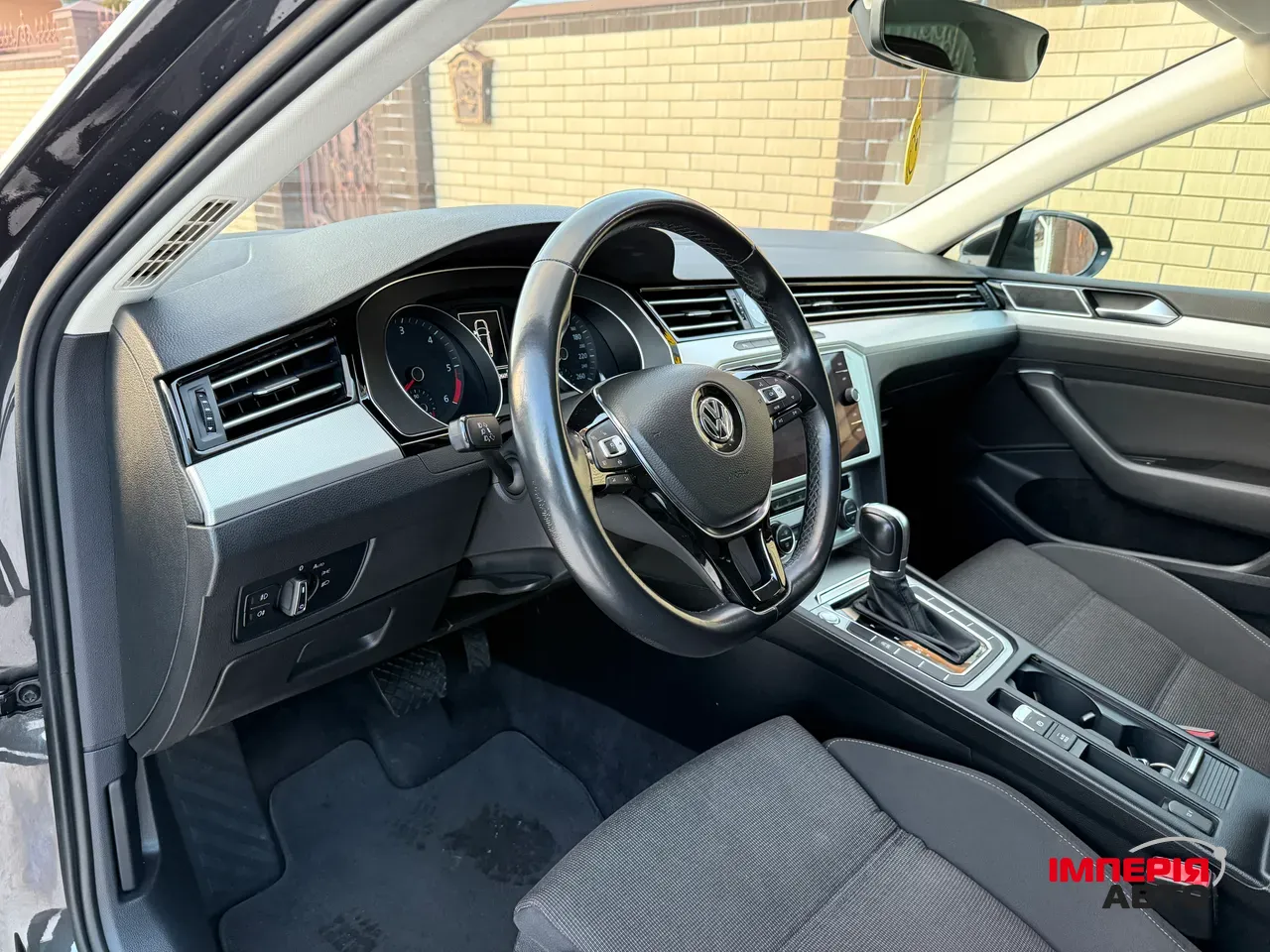 Volkswagen Passat - фото 18