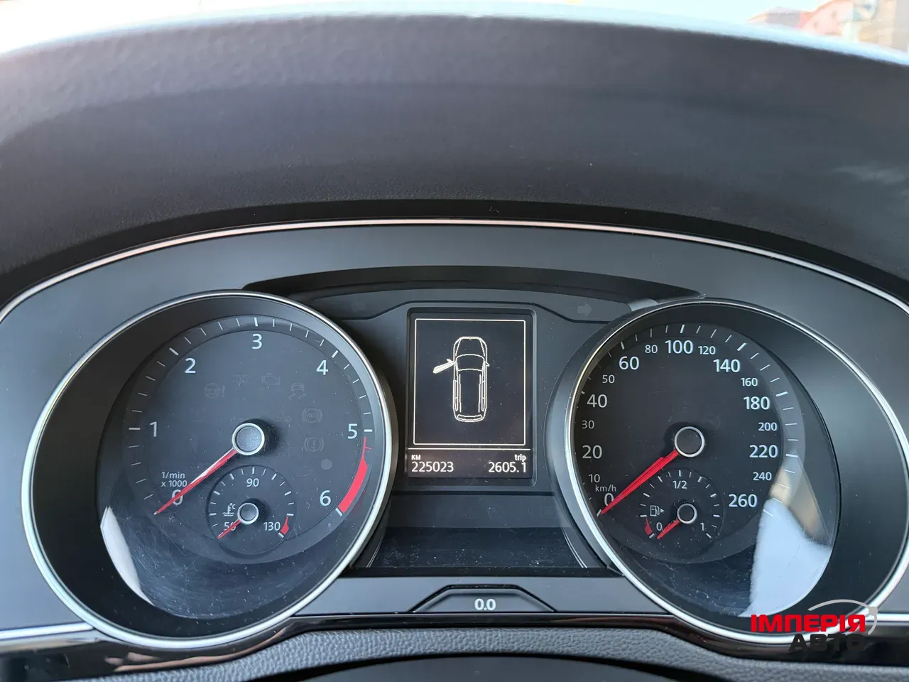 Volkswagen Passat - фото 13