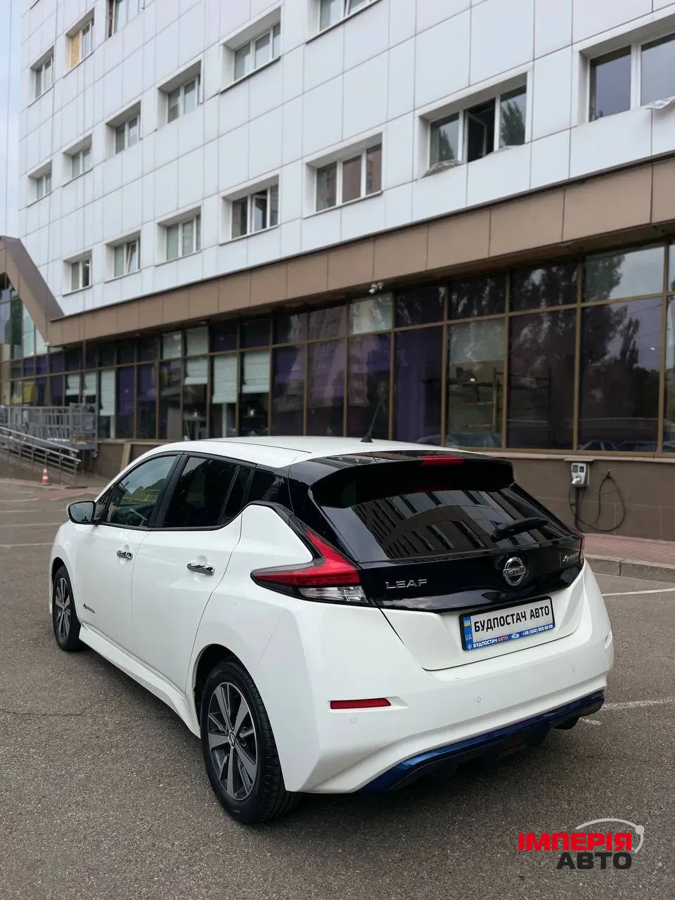 Nissan Leaf - фото 9