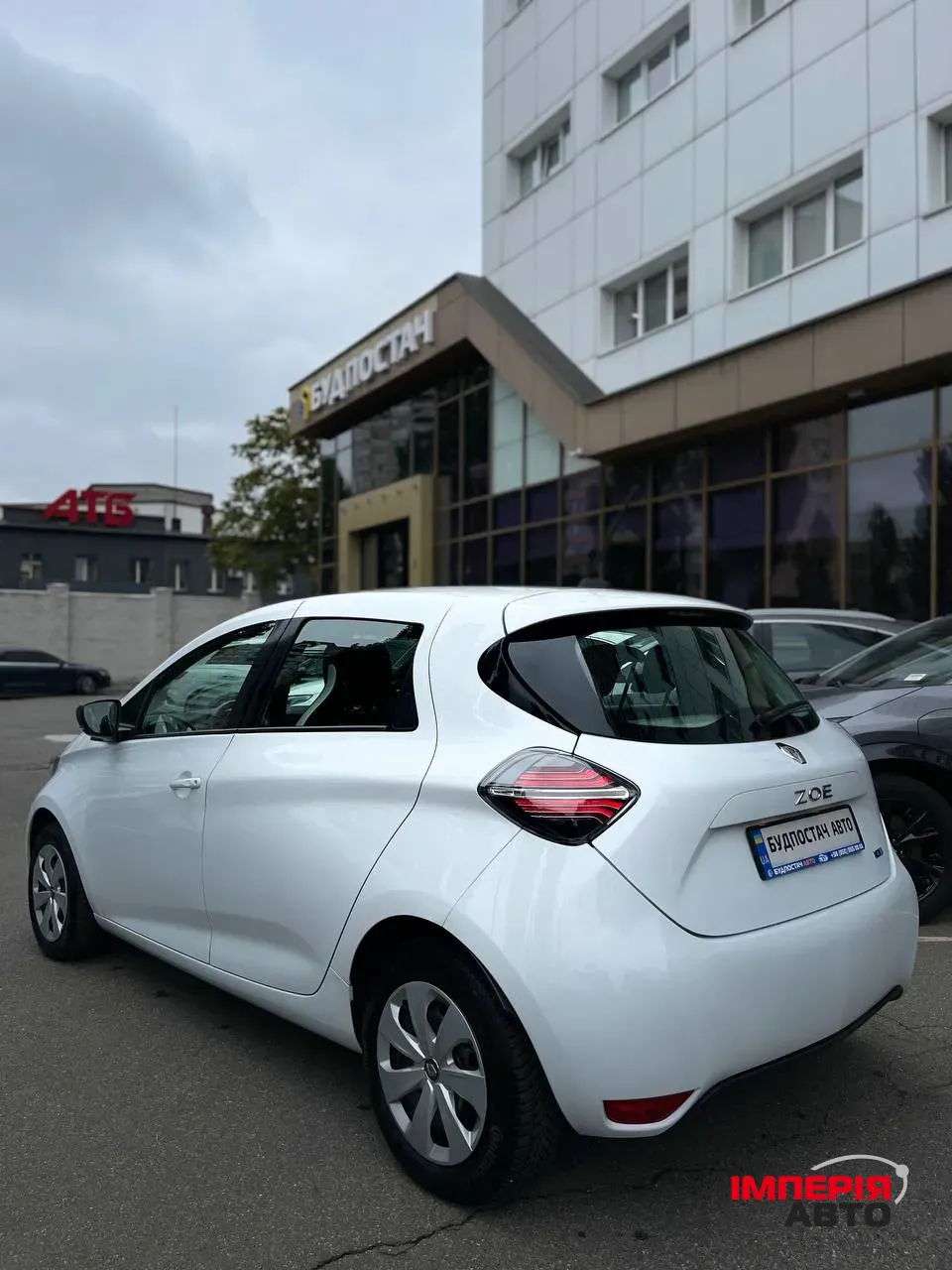 Renault ZOE - фото 10