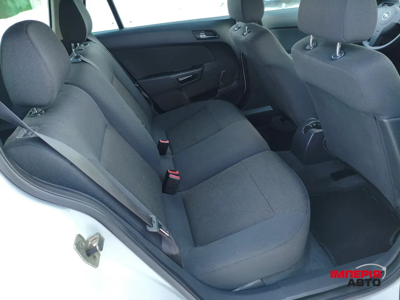 Opel Astra - фото 31