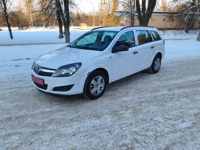 Opel Astra - фото 2