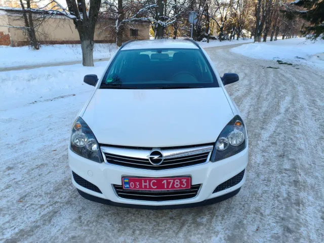 Opel Astra - фото 5