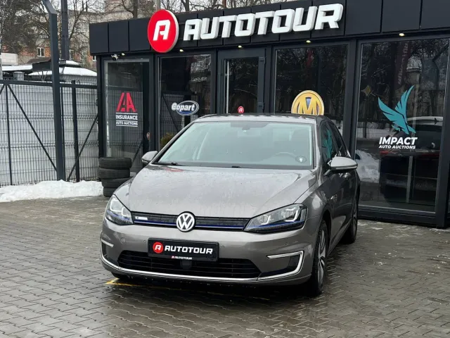 Volkswagen Golf - фото 2