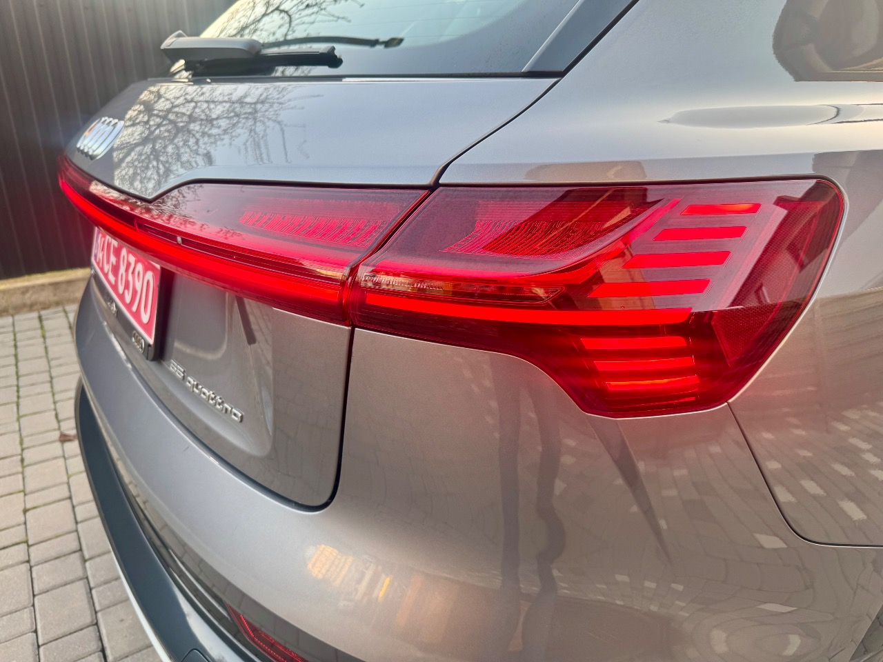 Audi e-tron - фото 29