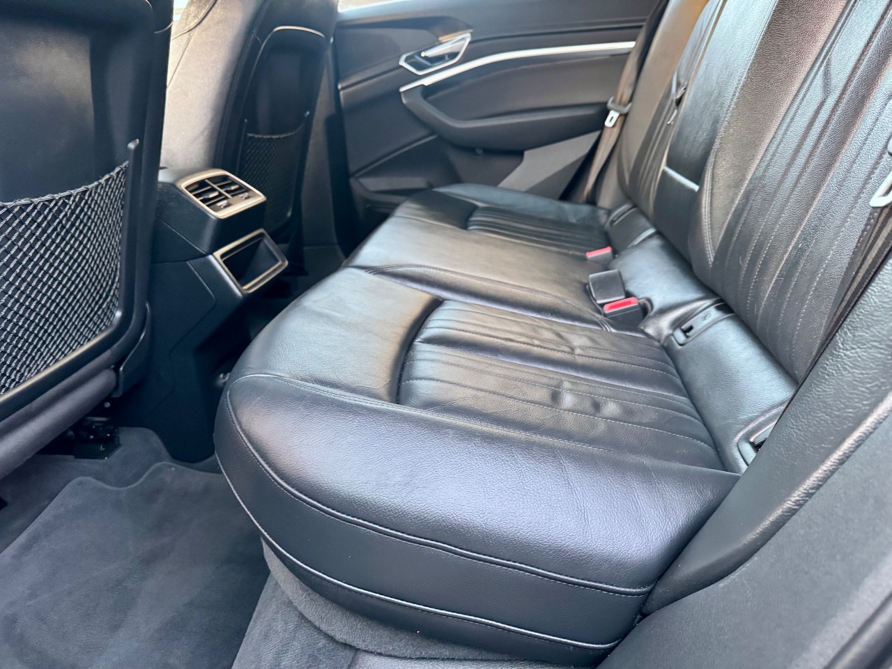 Audi e-tron - фото 58