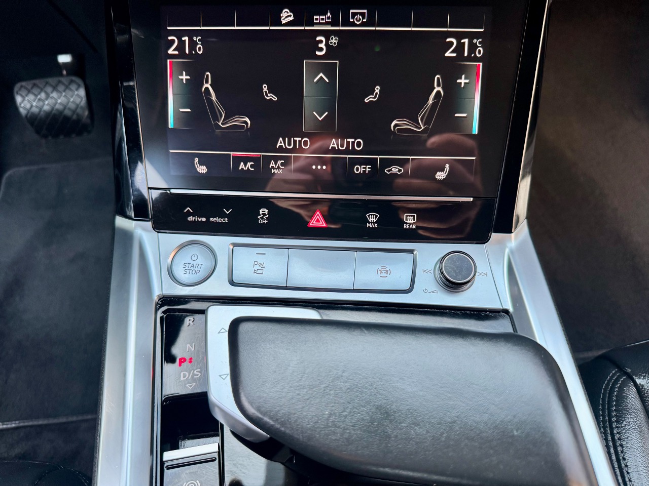 Audi e-tron - фото 61