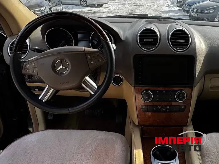 Mercedes-Benz M-Класс - фото 5