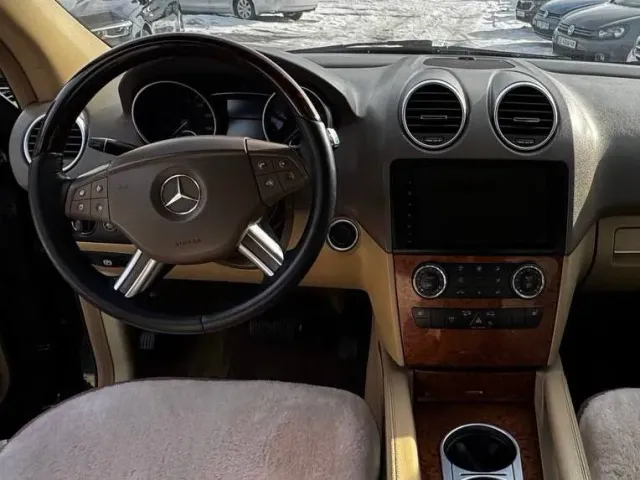 Mercedes-Benz M-Класс - фото 5