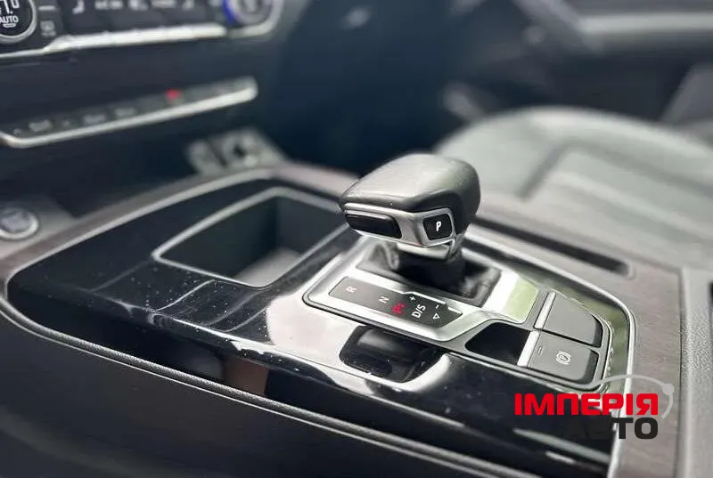 Audi Q5 - фото 7