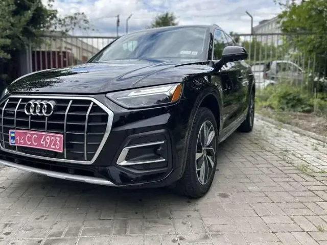 Audi Q5 - фото 1