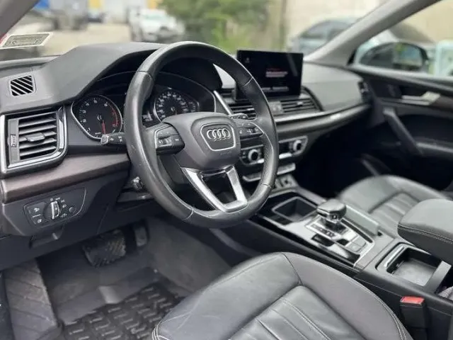Audi Q5 - фото 5
