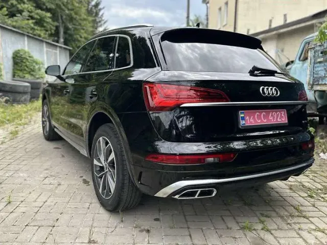 Audi Q5 - фото 3