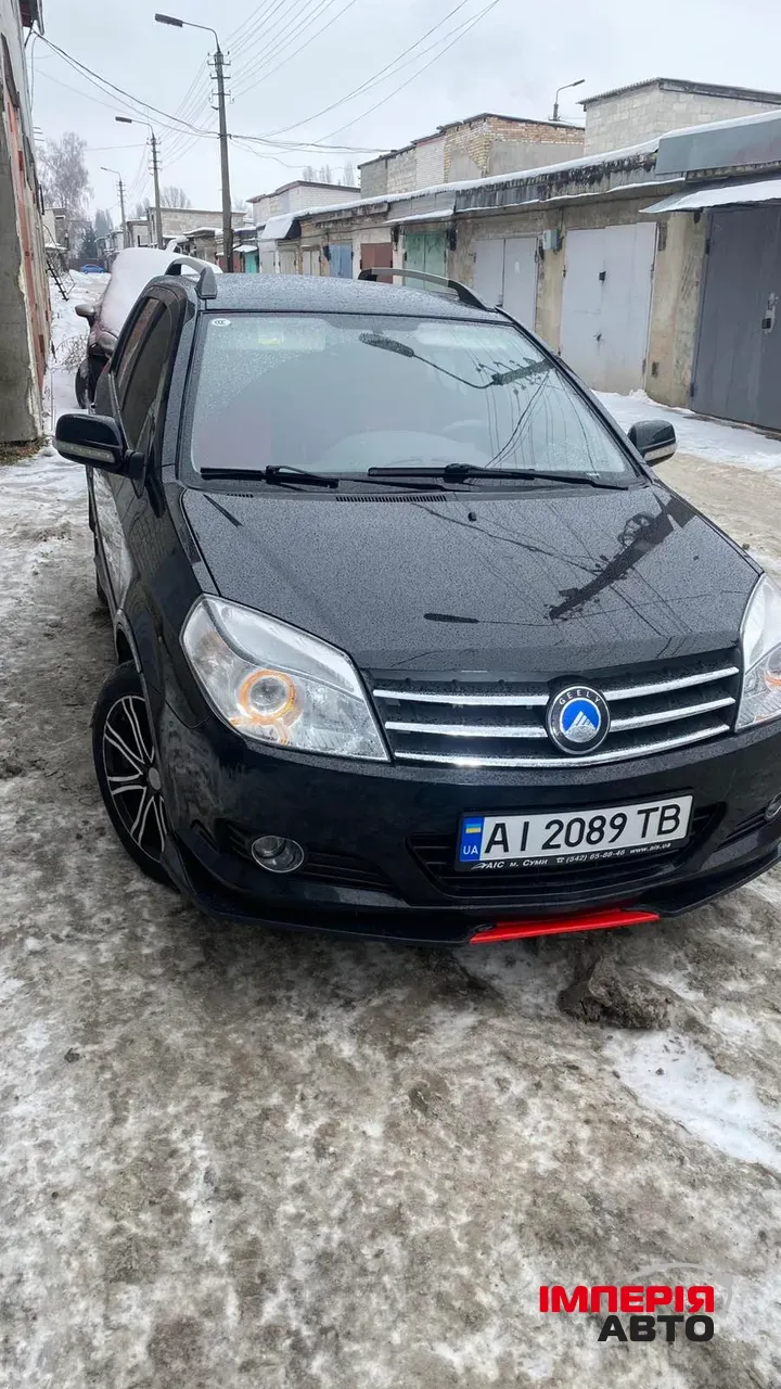 Geely MK Cross - фото 1