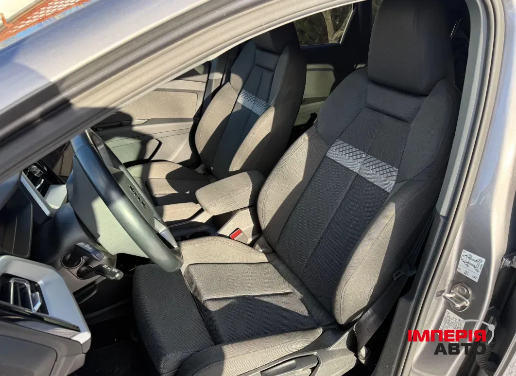 Audi Q4 e-tron - фото 7